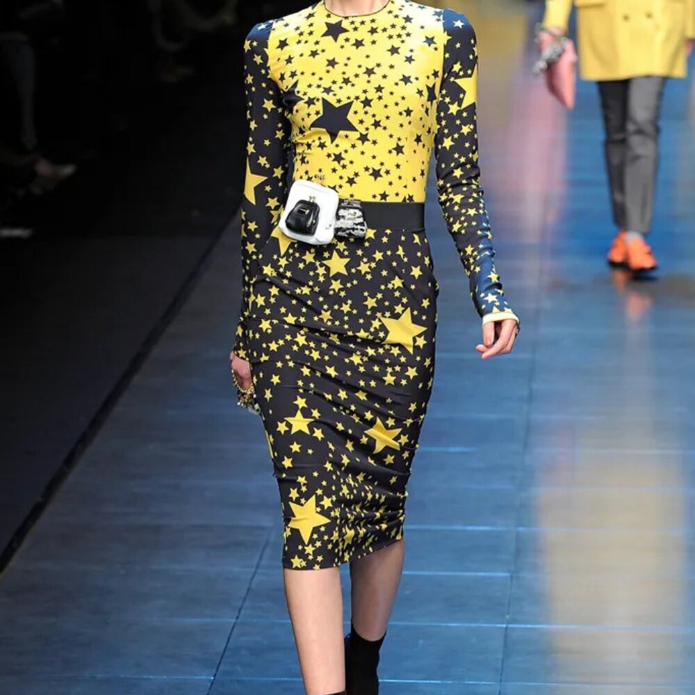 Dolce & Gabbana Sexy Star Print Silk Evening Dress